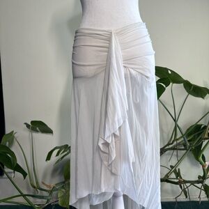 VENUS Asymmetrical White Skirt
